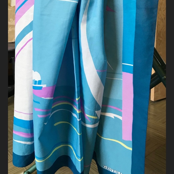 Gentilucci VINTAGE Scarf - Picture 3 of 5